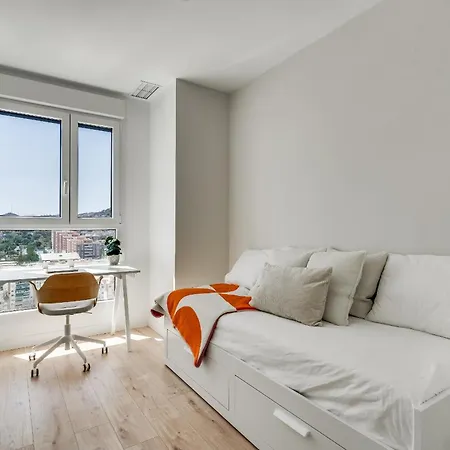 Gelegen Urban Sky Tower *