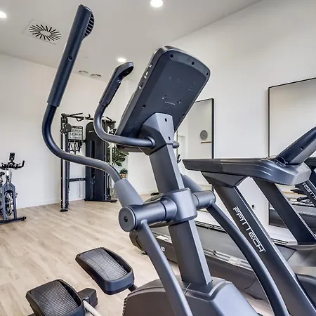 Gelegen Urban Sky Tower Apartment Malaga